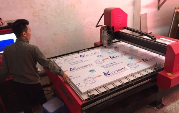 In decal tại Vinh: decal kính, decal xe, tem nhãn, sticker