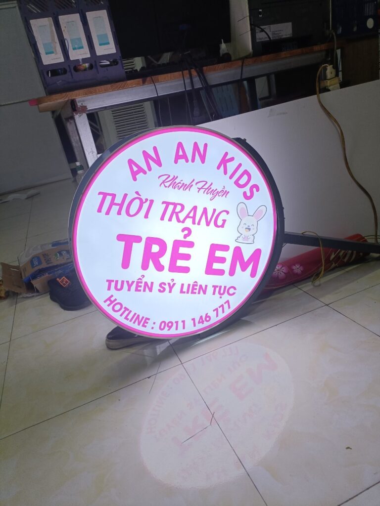 Biển hộp đèn AnAn Kisd
