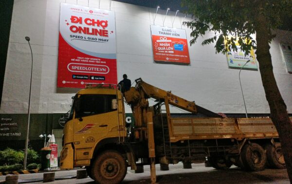 Biển quảng cáo “Đi chợ online” speedlotte.vn